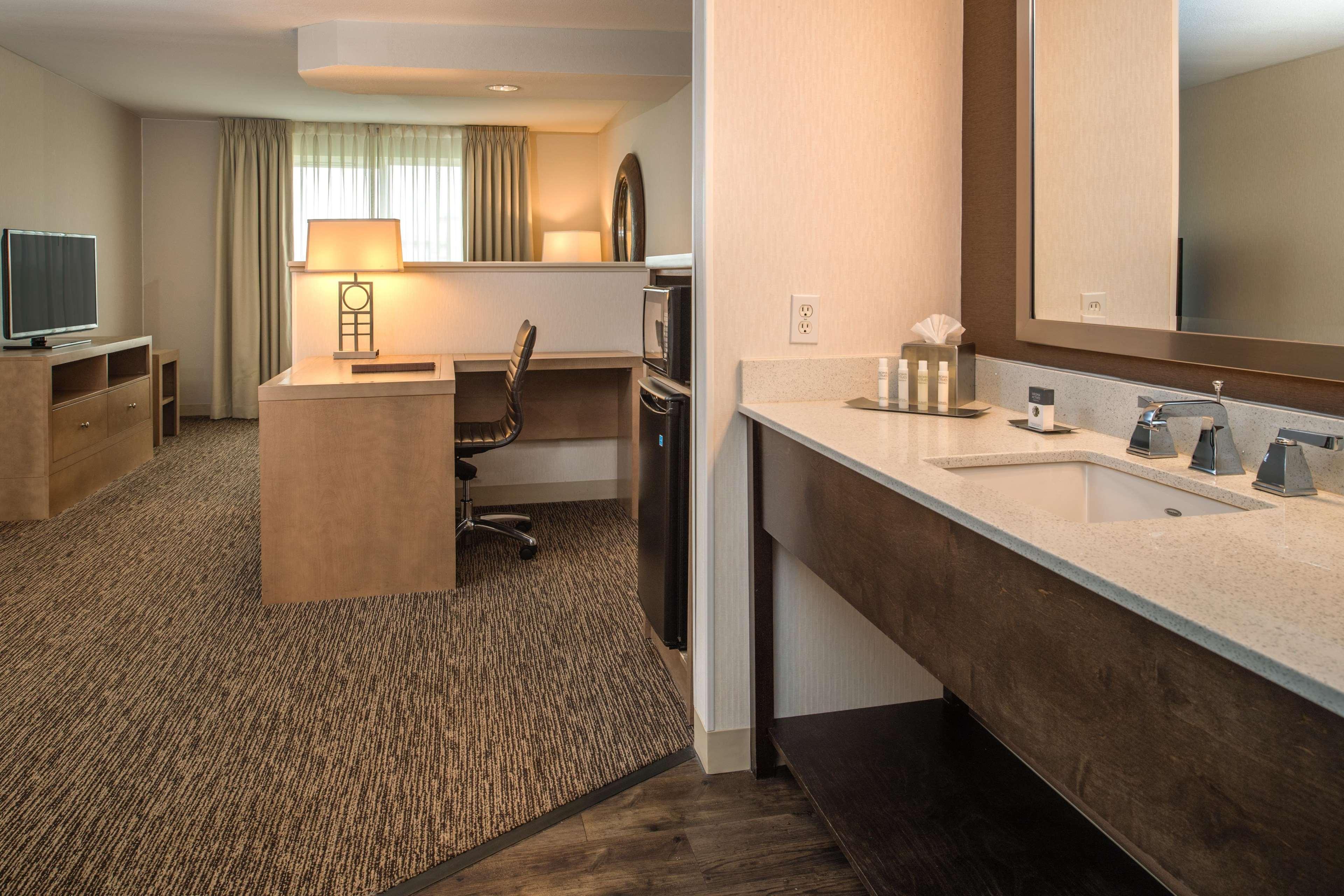 Hotel Doubletree By Hilton North Salem Exterior foto