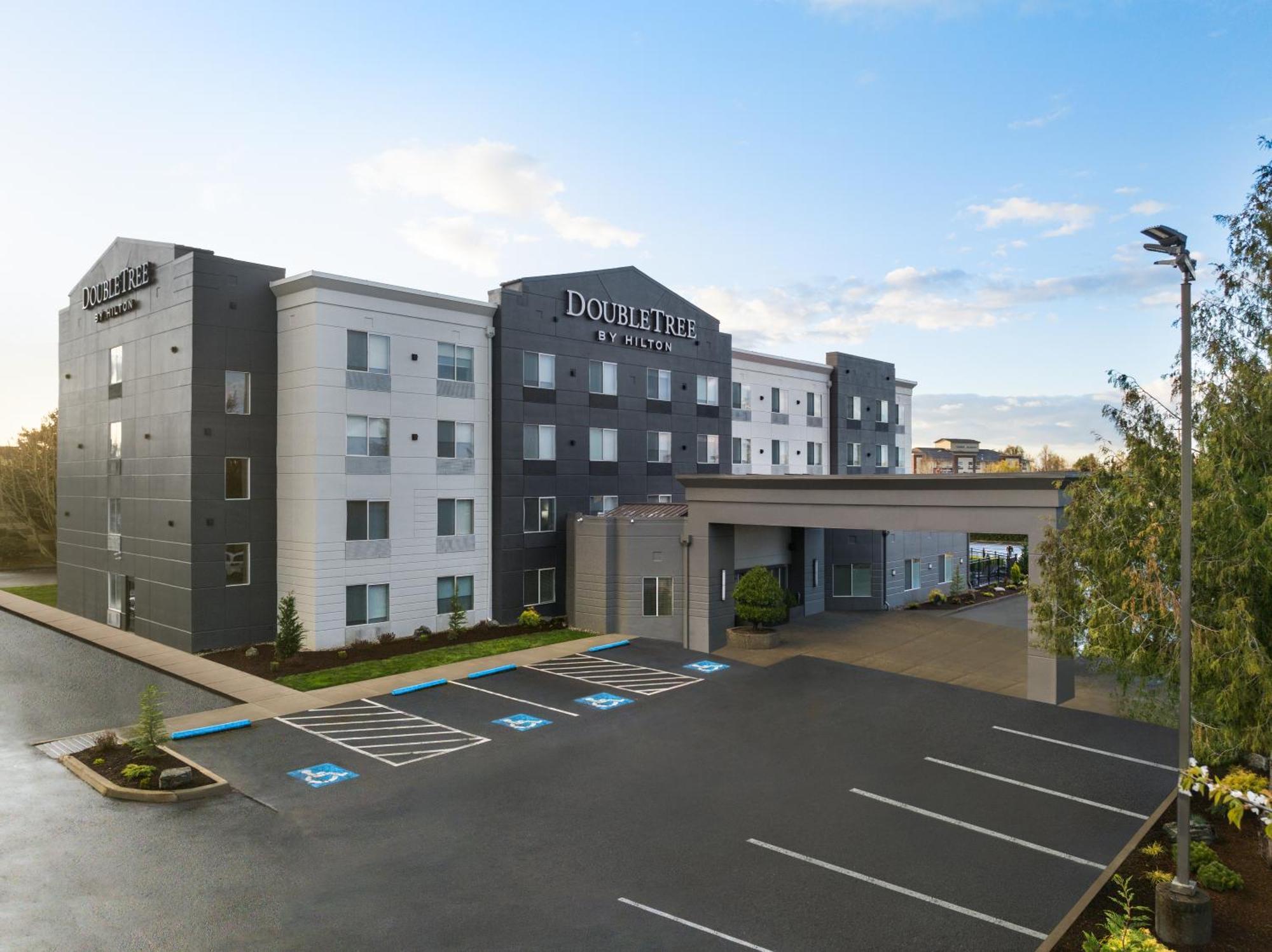 Hotel Doubletree By Hilton North Salem Exterior foto