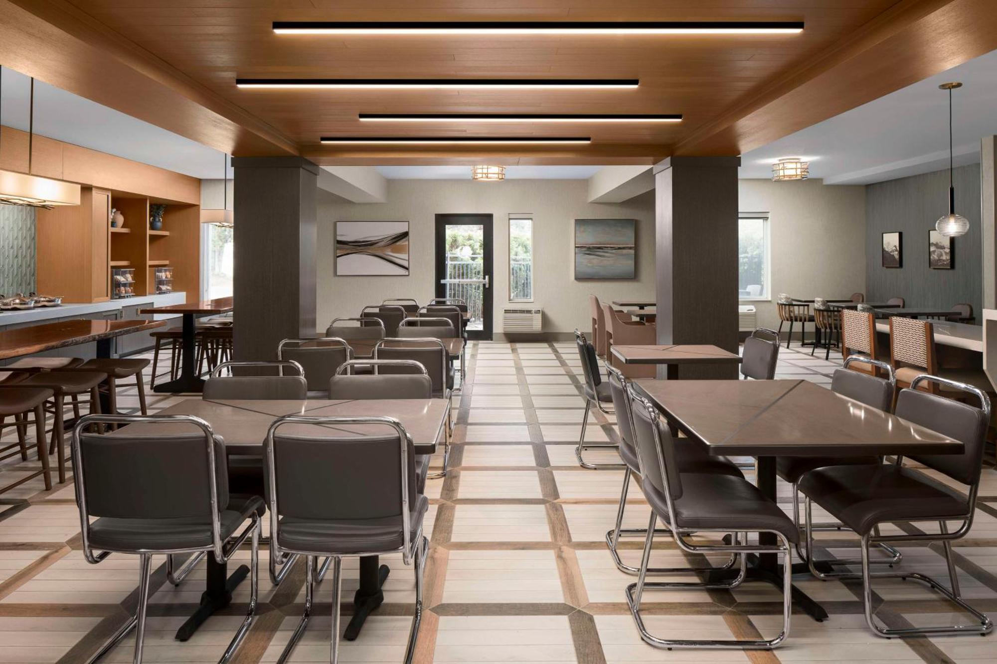 Hotel Doubletree By Hilton North Salem Exterior foto